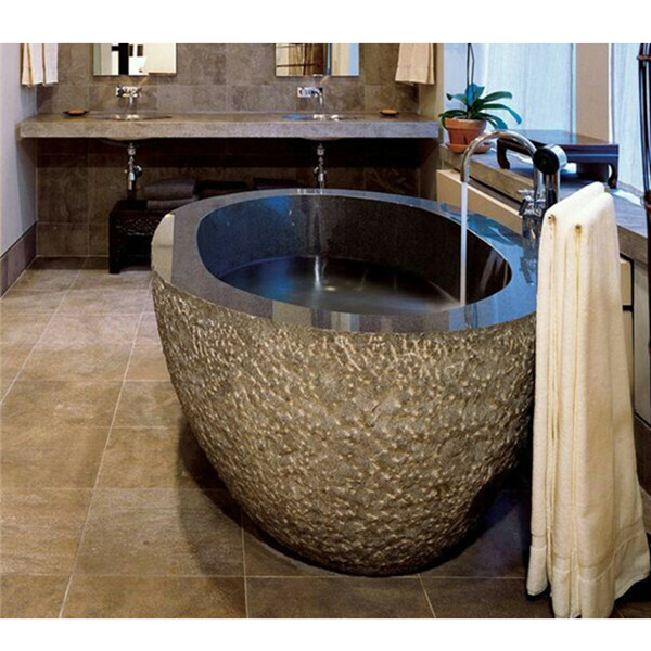 bañera de piedra negra