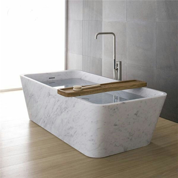 carrarra white bathtub