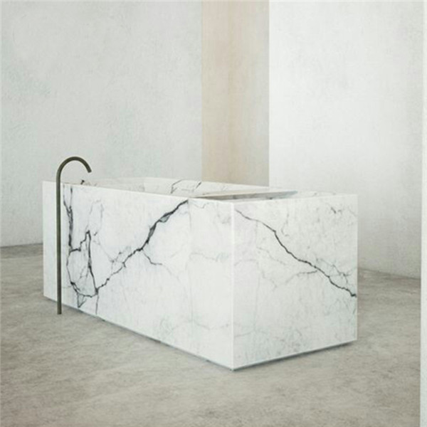 baignoire en marbre blanc staturio