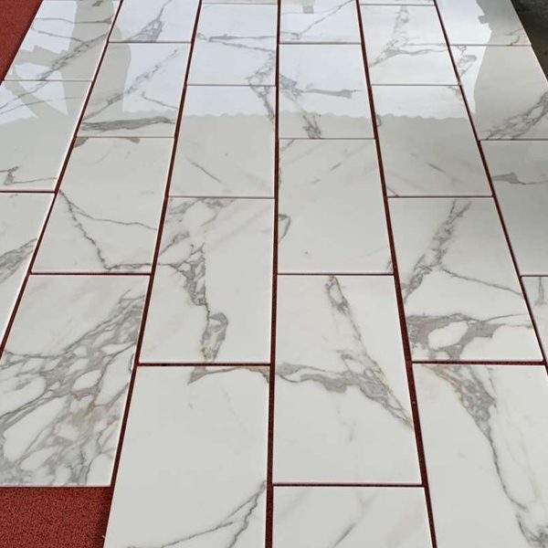 marble tile calacatta